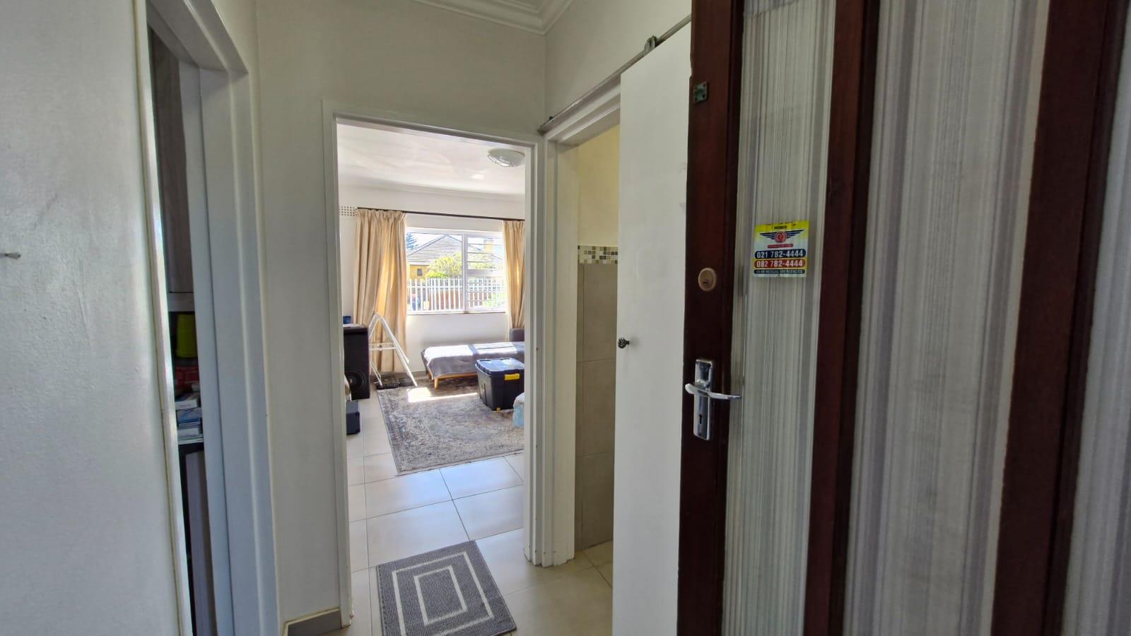 1 Bedroom Property for Sale in Fish Hoek Western Cape